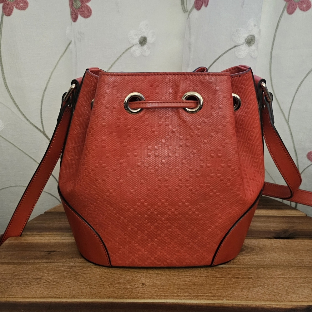 Gucci Bright Red Small Bucket Crossbody Bag - Picture 3 of 14